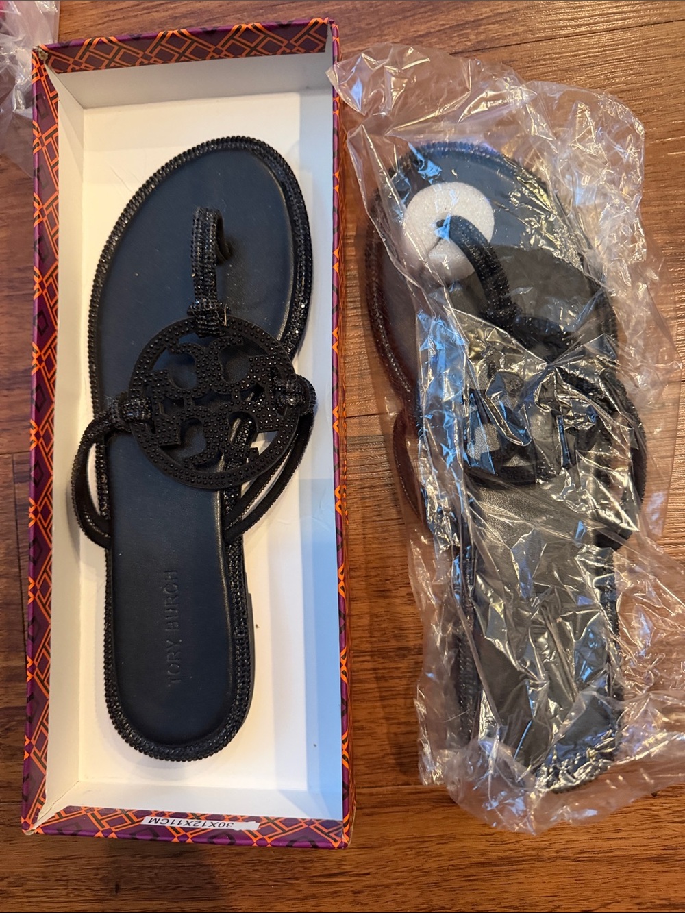Tory Burch Black Logo Thong Sandal - Picture 3 of 4